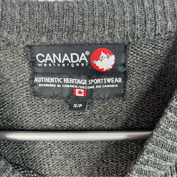 Canada weathergear sweater pull over Crew Neck Sweater with Deer Pattern - Picture 5 of 7